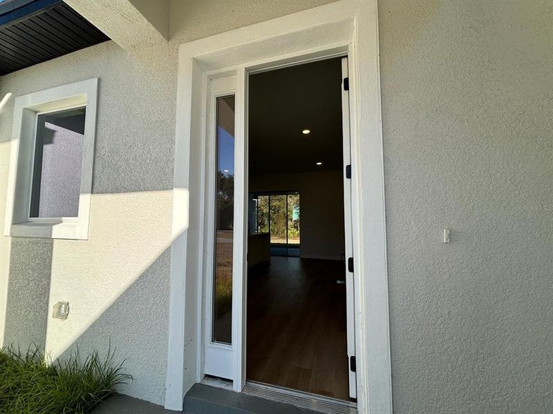 Exterior details and patio area of a home in , Ocala (Image 21).