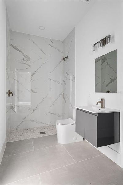 Furnished interior view inside a new home in , Lehigh Acres (Image 10).