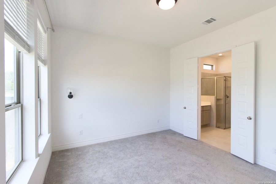 Spacious, unfurnished interior of a new home in Legacy at Lake Dunlap, New Braunfels (Image 15). Spacious, unfurnished interior of a new home in Legacy at Lake Dunlap, New Braunfels (Image 15).