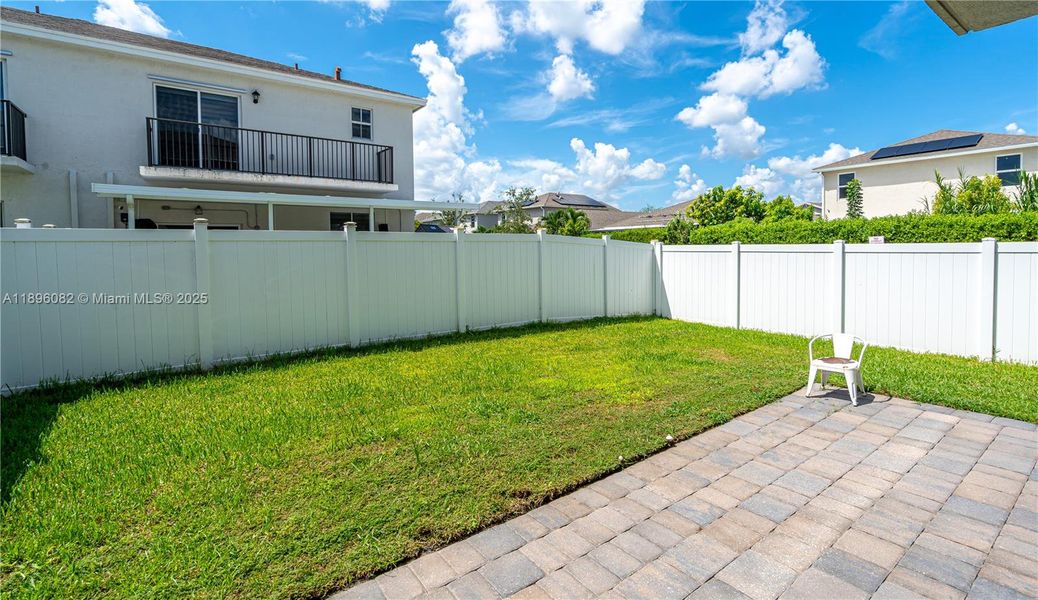 Exterior details and patio area of a home in , Homestead (Image 28).