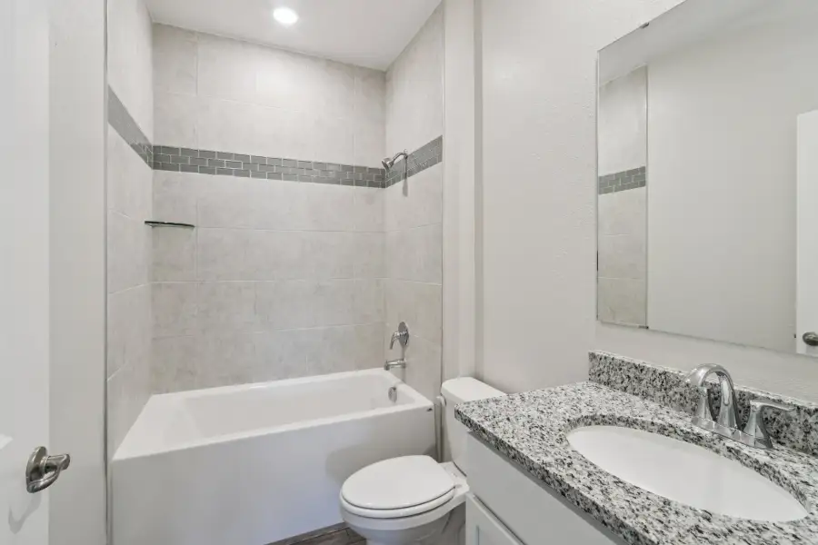 Representative furnished interior of a home built from the Ashton by Maronda Homes in Highland Park, Newberry (Image 9). Representative furnished interior of a home built from the Ashton by Maronda Homes in Highland Park, Newberry (Image 9).