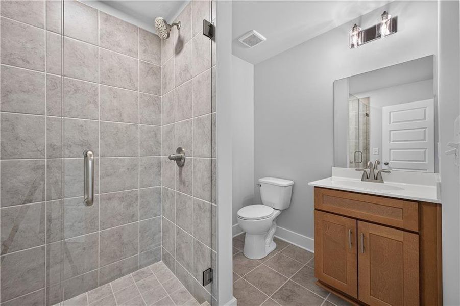 Furnished interior view inside a new home in , Atlanta (Image 8).