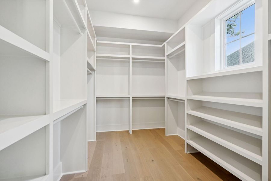 Spacious, unfurnished interior of a new home in , Mount Pleasant (Image 42).