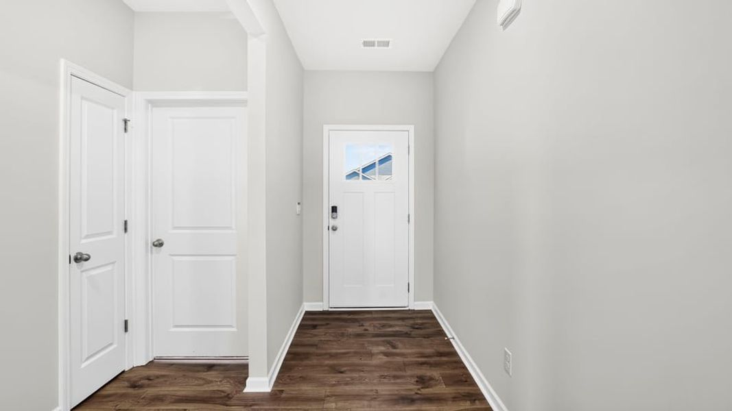Representative unfurnished interior of a home built from the Aria by D.R. Horton in Rocky River Ridge, Anderson (Image 15).