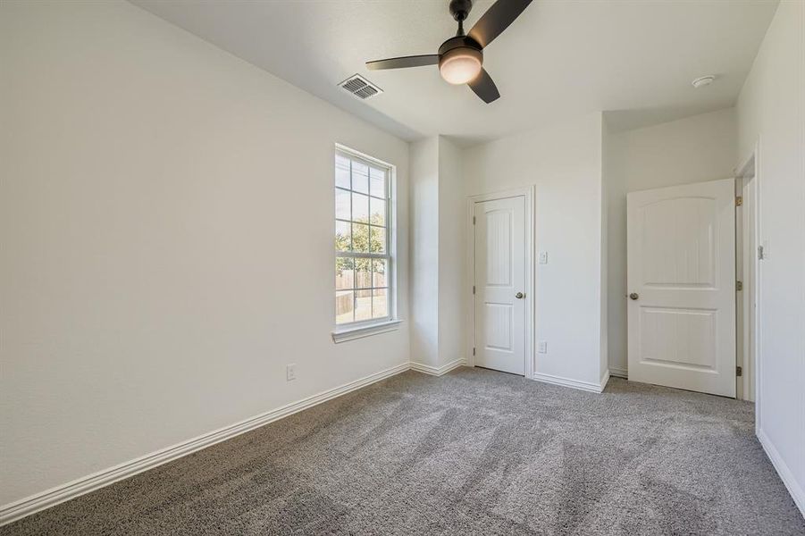 Spacious, unfurnished interior of a new home in , Grand Prairie (Image 20).