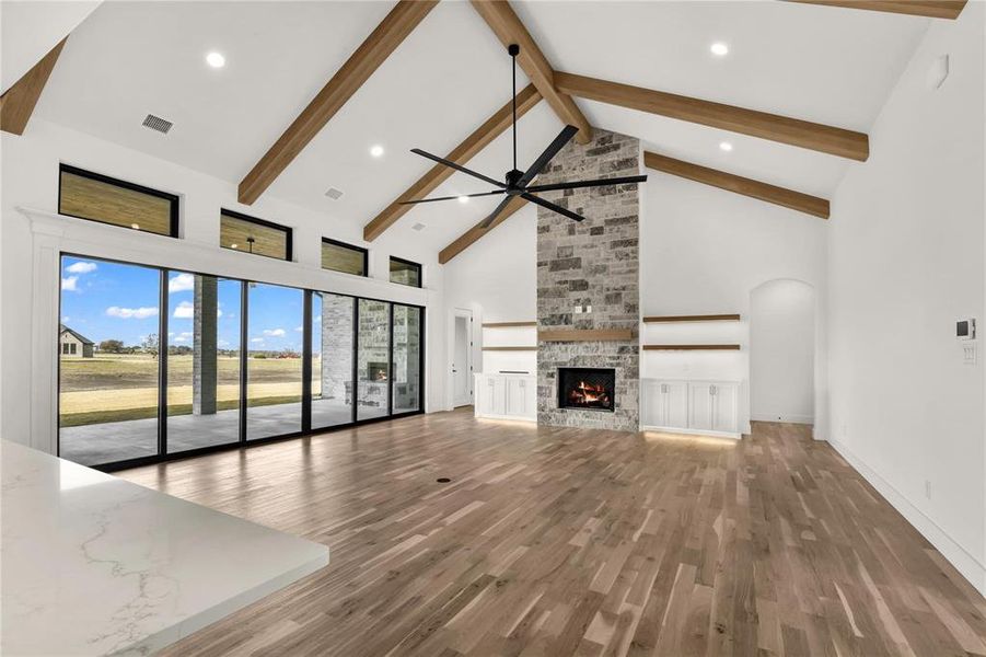 Spacious, unfurnished interior of a new home in , Aledo (Image 22).