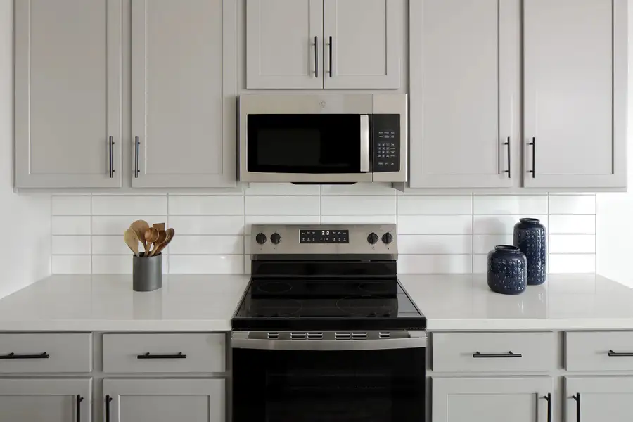 Representative images and renderings are for illustrative purposes. Actual structural options and design finishes of home may vary. Representative images and renderings are for illustrative purposes. Actual structural options and design finishes of home may vary.