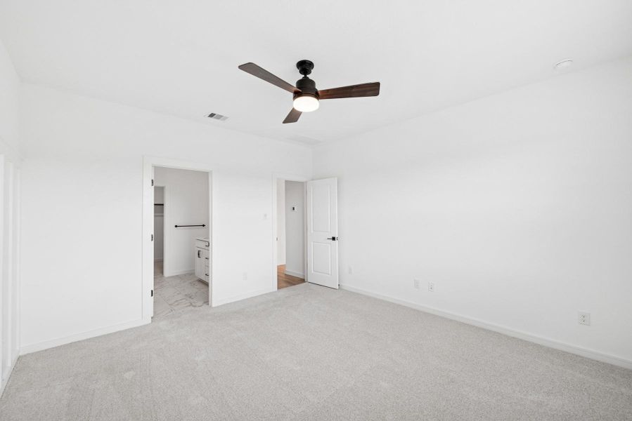 Private primary suite (*Photo not of actual home and used for illustration purposes only.)