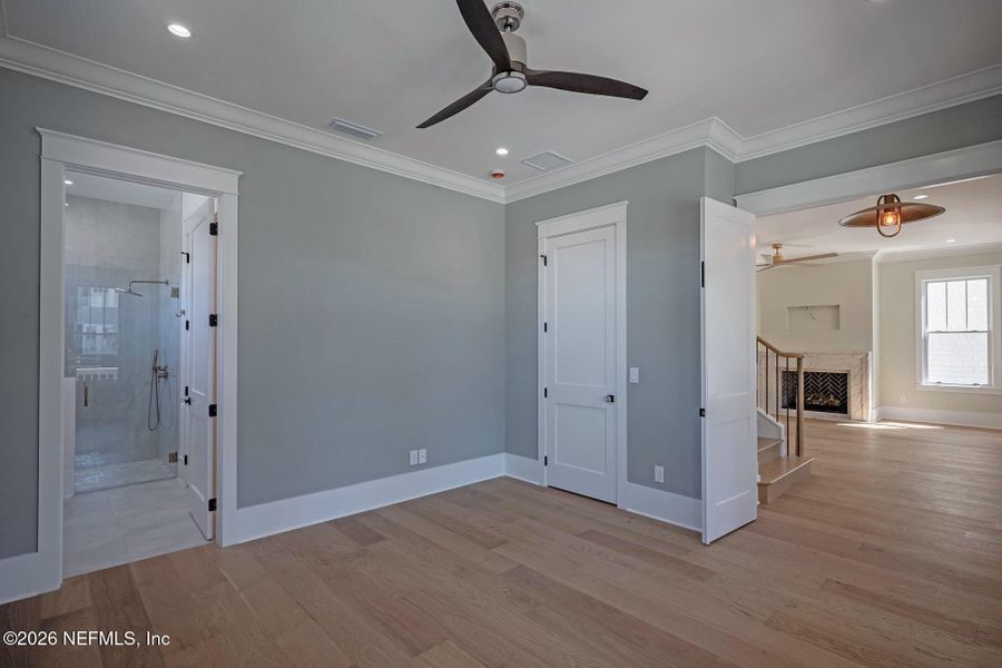 Spacious, unfurnished interior of a new home in , Jacksonville (Image 136).