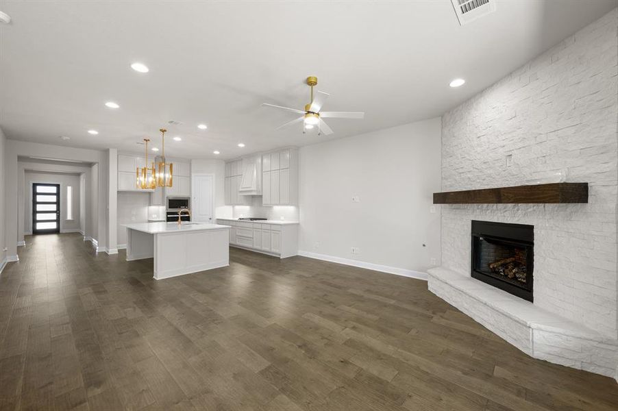 Spacious, unfurnished interior of a new home in BridgeWater - Phase 1, Midlothian (Image 26).