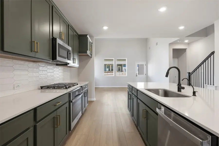 Representative images and renderings are for illustrative purposes. Actual structural options and design finishes of home may vary.