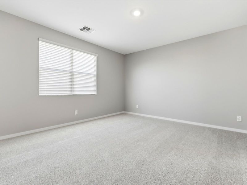 Spacious, unfurnished interior of a new home in Paloma Creek - Signature Series, Surprise (Image 18).