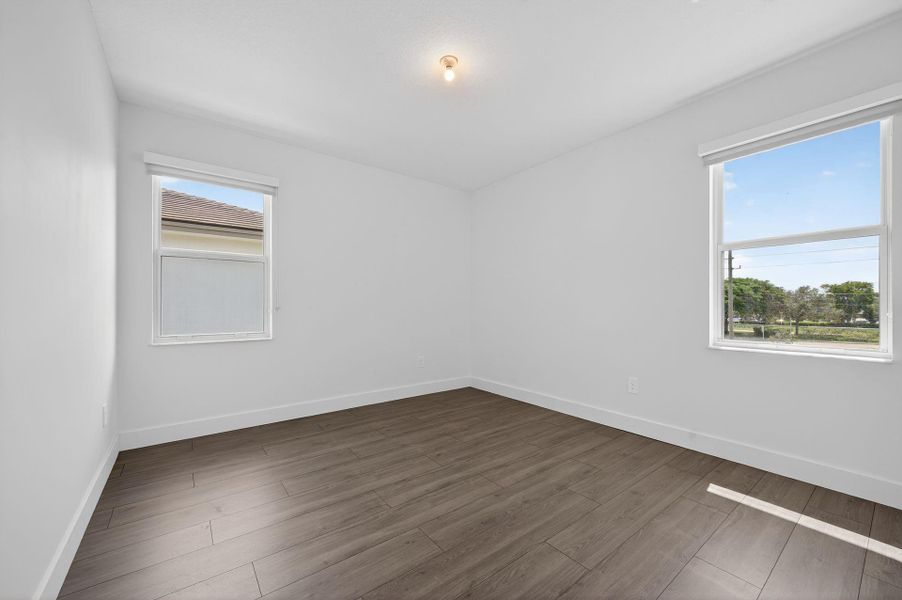 Spacious, unfurnished interior of a new home in , Davie (Image 42).