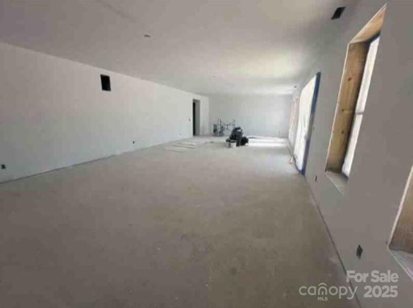 Image 12 of a home in .