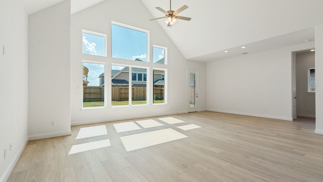 Representative furnished interior of a home built from the Vanderbilt by DRB Homes in Brookewater, Rosenberg (Image 7).
