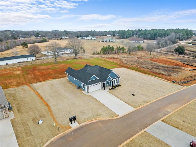 Image 37 representing the Roosevelt by Enchanted Homes in Messer Farms, Inman, SC. Image 37 representing the Roosevelt by Enchanted Homes in Messer Farms, Inman, SC.