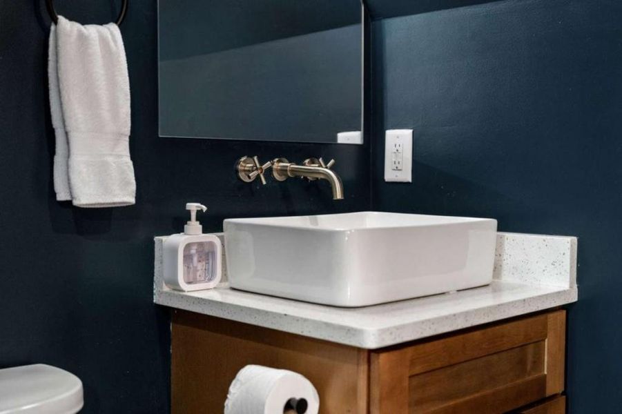 Close-up of interior finishes inside a home in , Blue Ridge (Image 19).