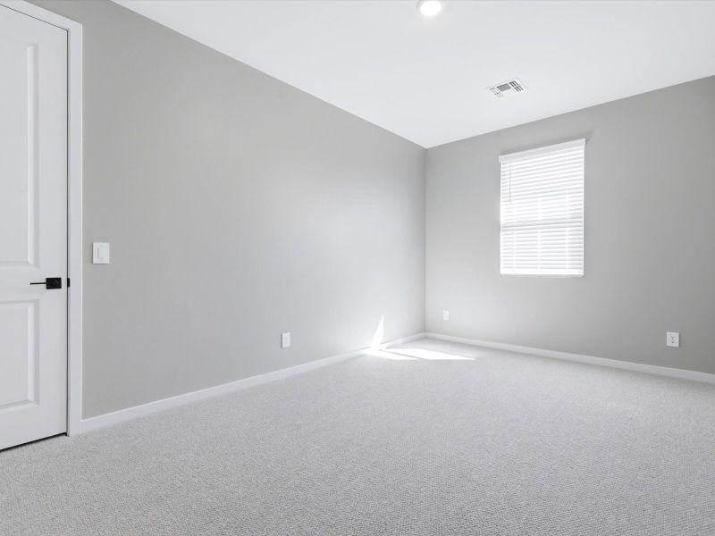 Spacious, unfurnished interior of a new home in Paloma Creek - Signature Series, Surprise (Image 19).