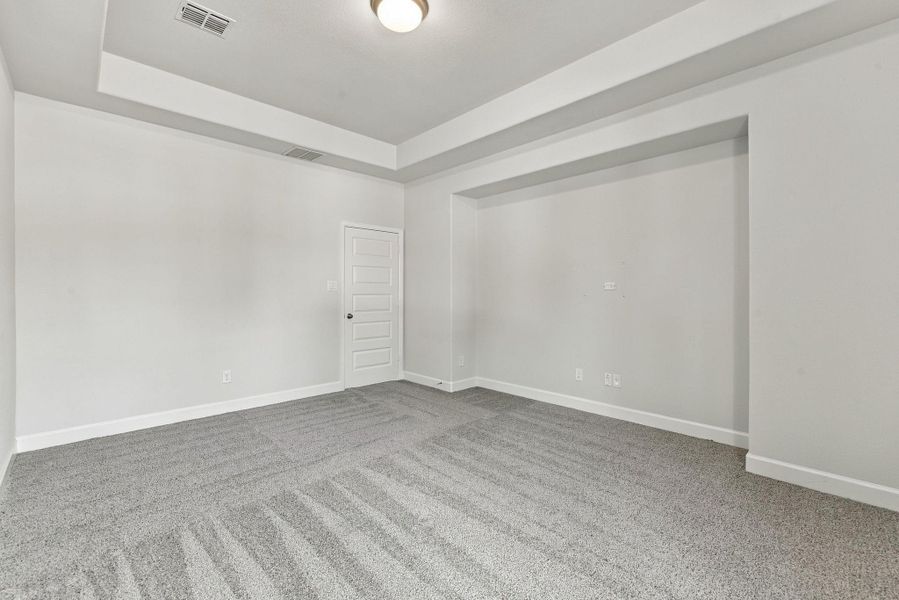 Spacious, unfurnished interior of a new home in The Highlands, Porter (Image 40).
