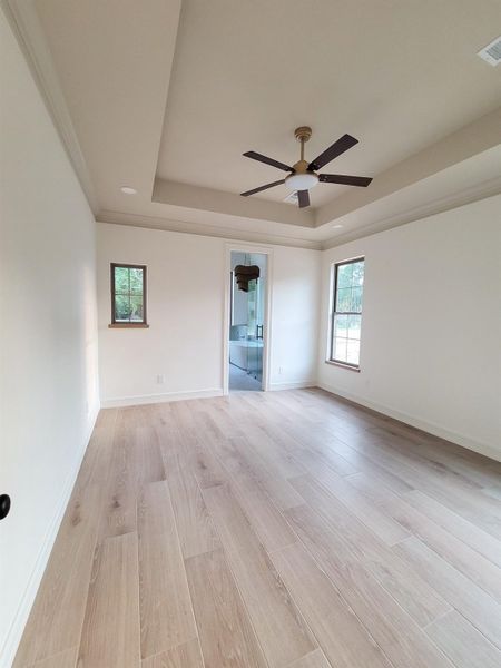 Spacious, unfurnished interior of a new home in , Orange (Image 21).