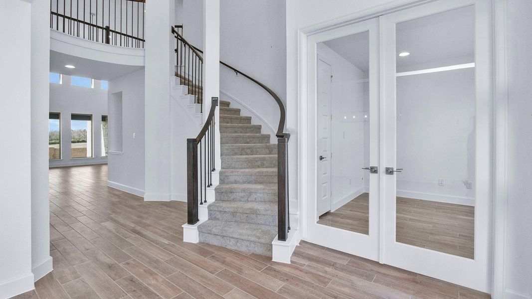 Spacious, unfurnished interior of a new home in Briarley 60', Montgomery (Image 9).