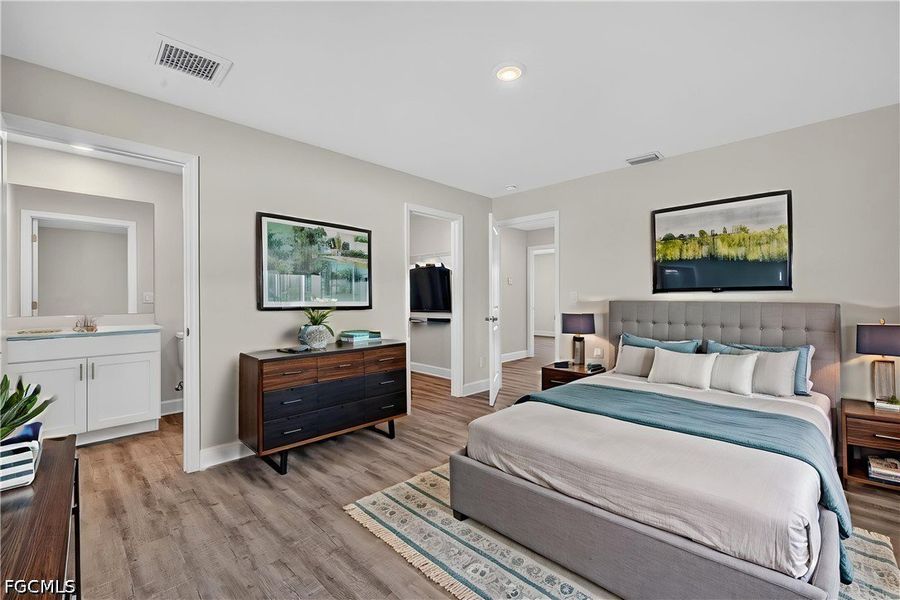 Furnished interior view inside a new home in Cape Coral, Cape Coral (Image 15).