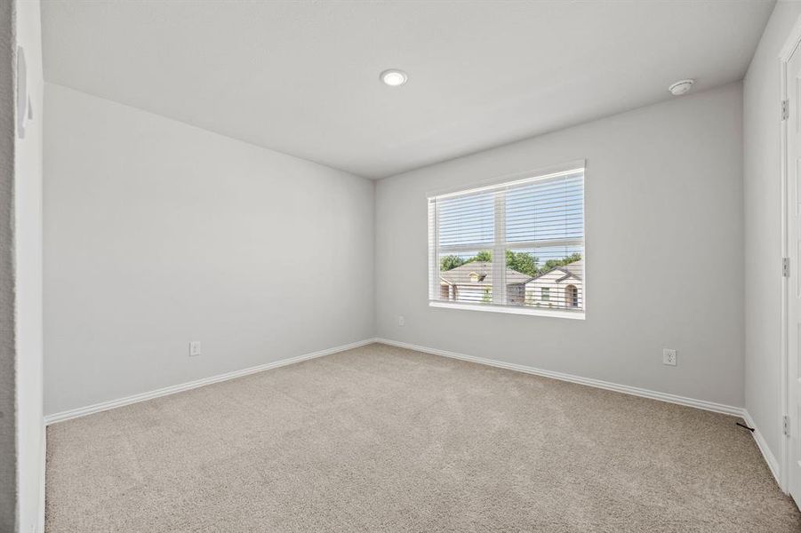Spacious, unfurnished interior of a new home in Kings Way, Denton (Image 20).