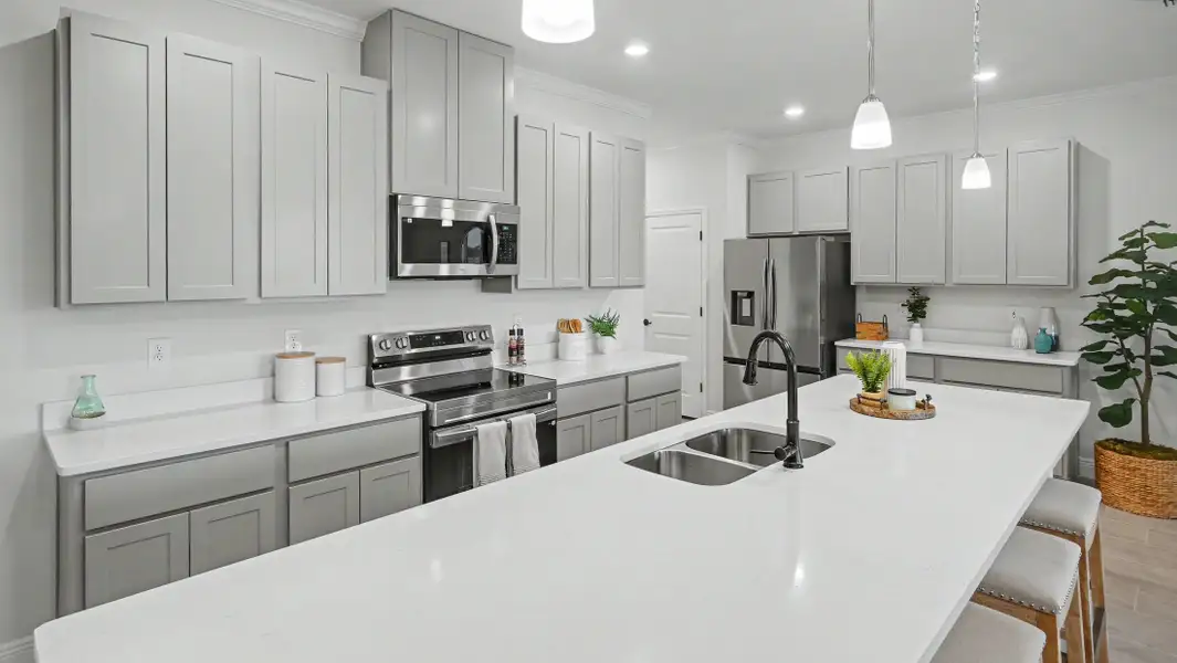 Representative furnished interior of a home built from the Drexel by Maronda Homes in Labelle, Labelle (Image 4).