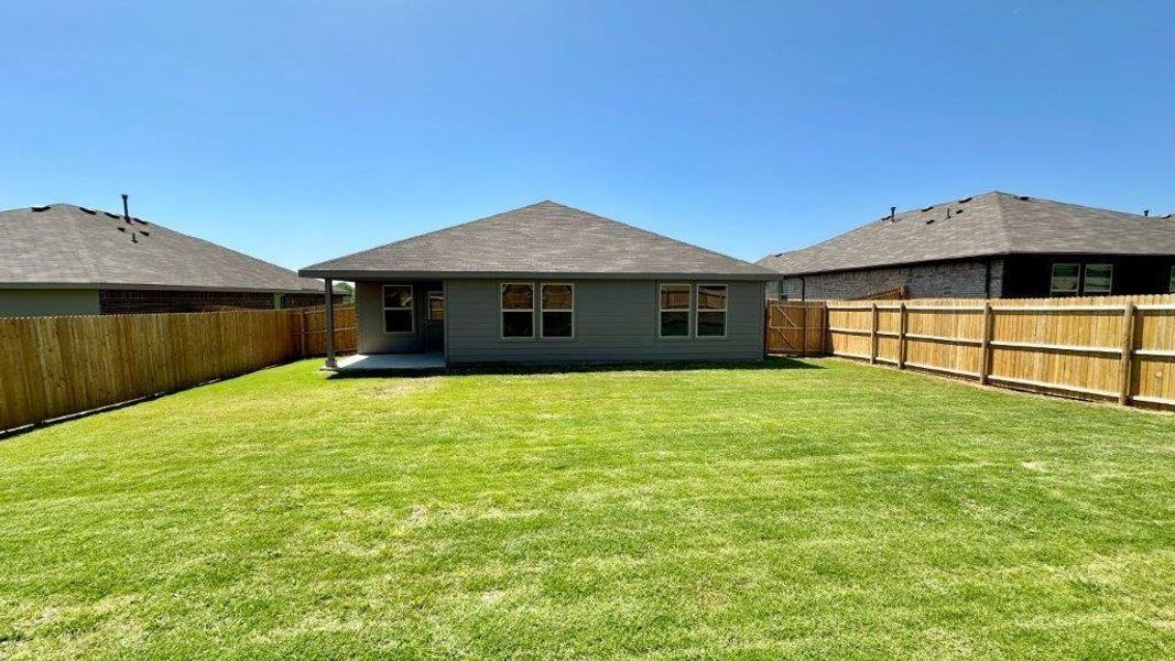 Exterior details and patio area of a home in Cresson Estates, Cresson (Image 4).