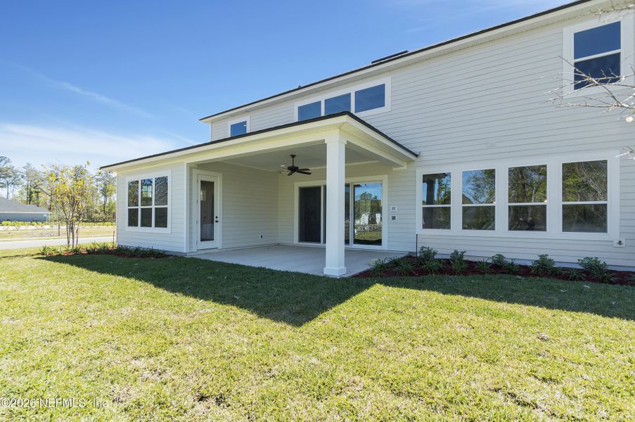 Exterior details and patio area of a home in , Green Cove Springs (Image 3).