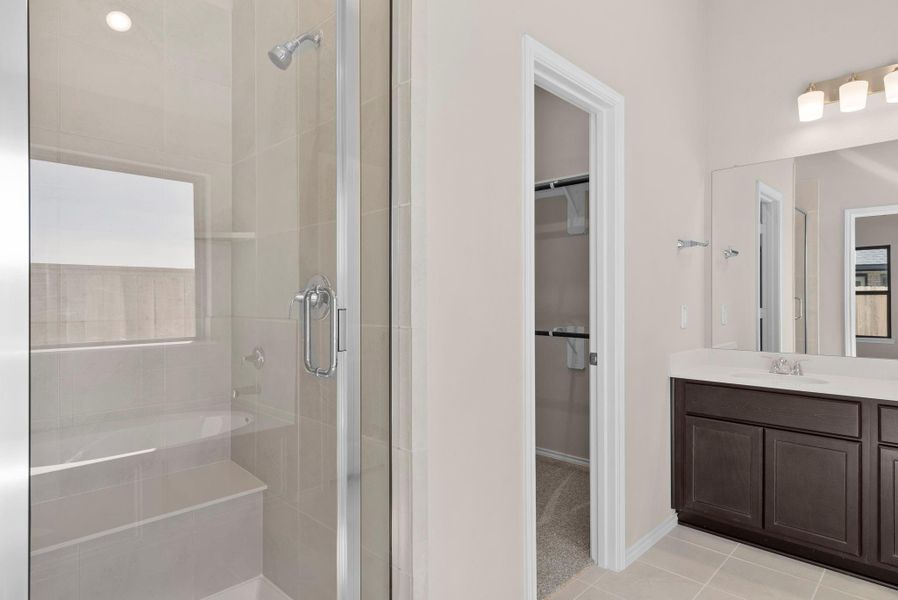 Furnished interior view inside a new home in The Trails 40', New Caney (Image 10).