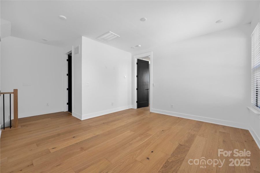 Spacious, unfurnished interior of a new home in , Charlotte (Image 29).