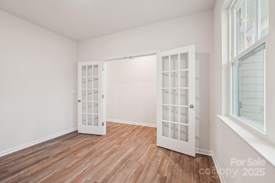 Spacious, unfurnished interior of a new home in Laurelbrook, Sherrills Ford (Image 11).