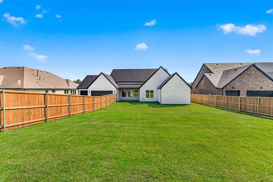 Exterior details and patio area of a home in , Forney (Image 28).