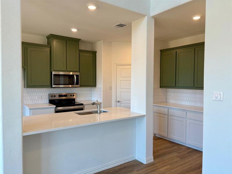 Furnished interior view inside a new home in Courts Of Bonnie Brae, Denton (Image 5).