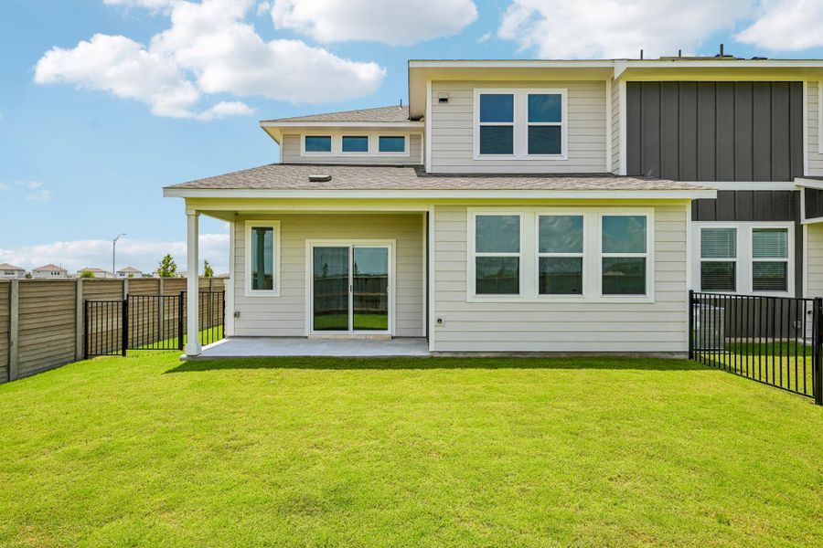 Exterior details and patio area of a home in Avery Centre, Round Rock (Image 27).