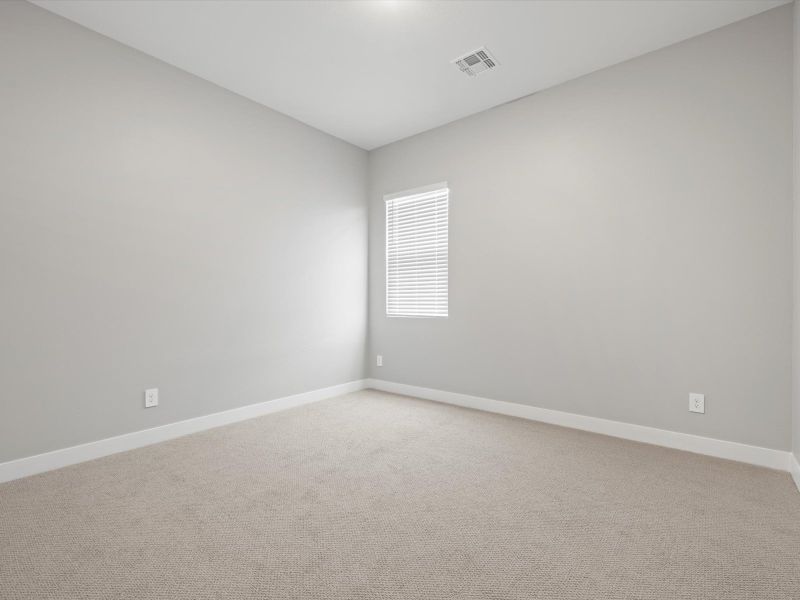 Spacious, unfurnished interior of a new home in Paloma Creek - Signature Series, Surprise (Image 18).