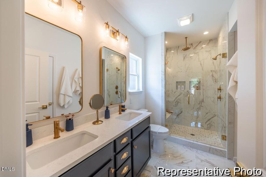 CLP 182 Declan 1650 E-E6P Model (14)-15R CLP 182 Declan 1650 E-E6P Model (14)-15R