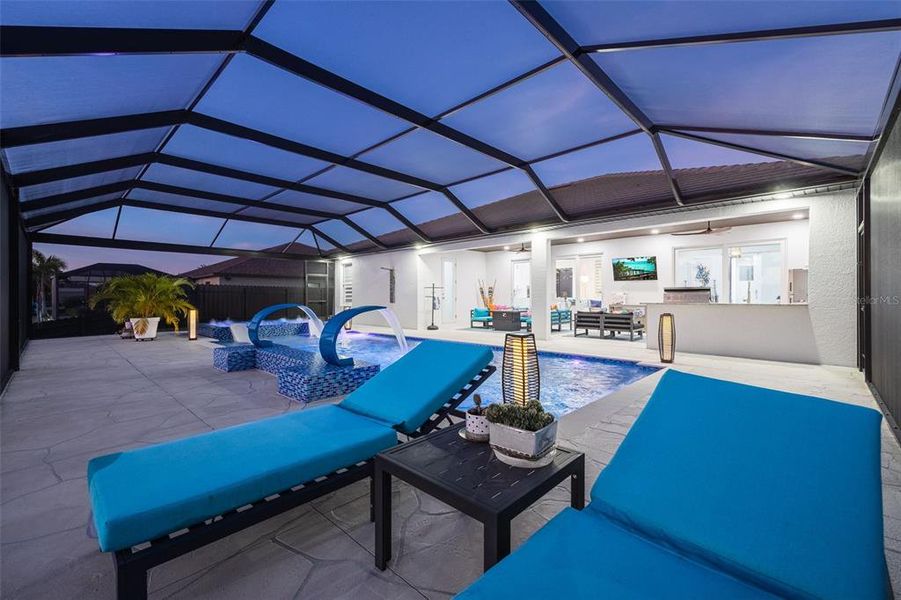 Exterior details and patio area of a home in , Cape Coral (Image 28).