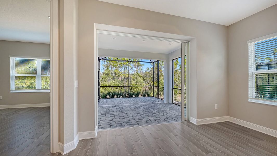 Spacious, unfurnished interior of a new home in Grand Palm, Venice (Image 20).