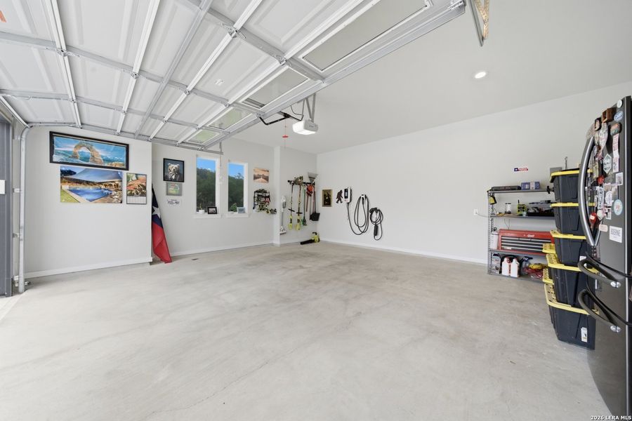 Spacious, unfurnished interior of a new home in , Boerne (Image 23).