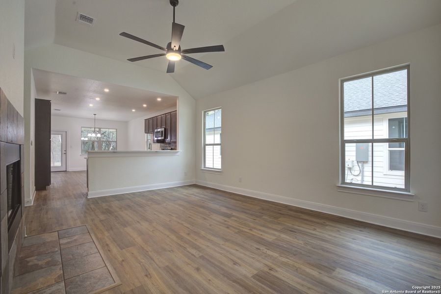 Spacious, unfurnished interior of a new home in , Wimberley (Image 26).