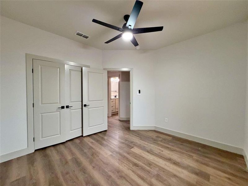 Spacious, unfurnished interior of a new home in , Abilene (Image 14).