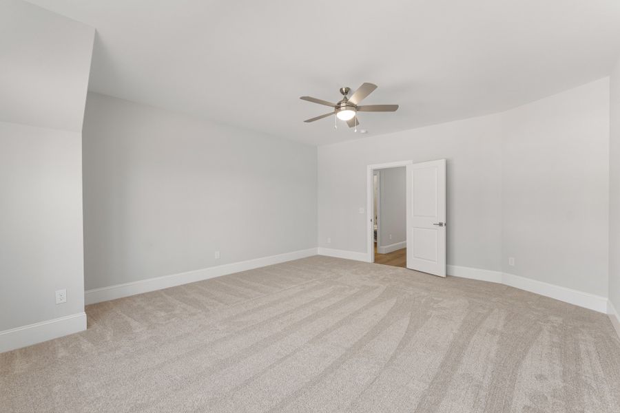 Spacious, unfurnished interior of a new home in Suter Estates, Easley (Image 34).