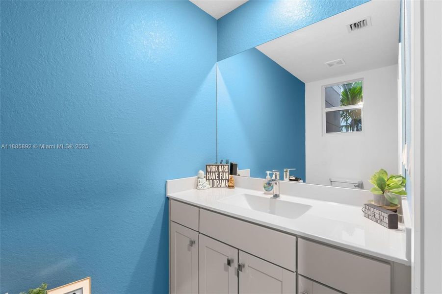 Furnished interior view inside a new home in , Pembroke Pines (Image 15).