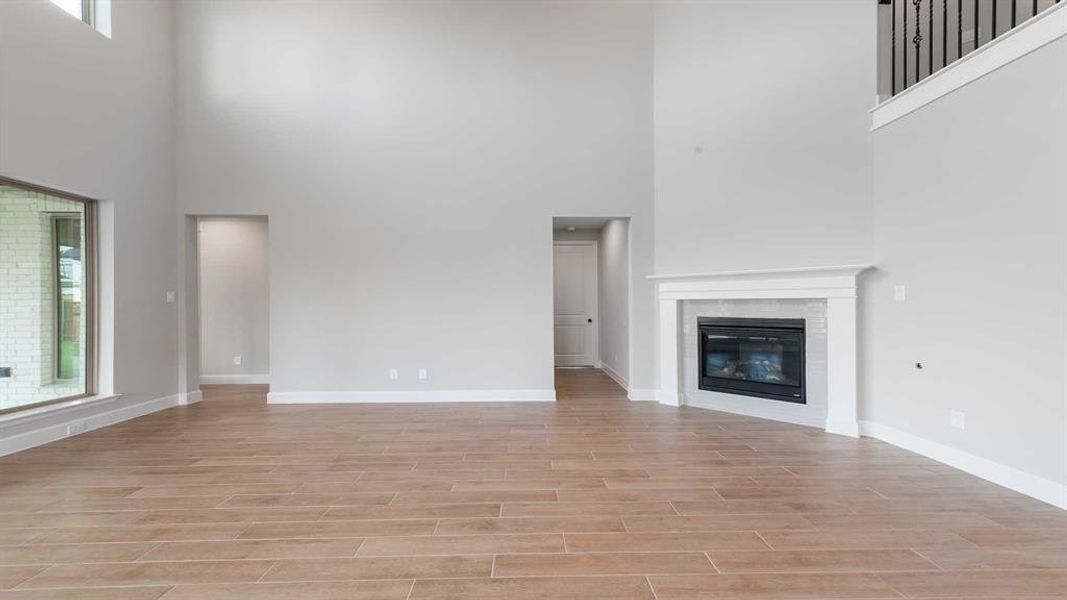 Spacious, unfurnished interior of a new home in Terraces 72', Rockwall (Image 21).