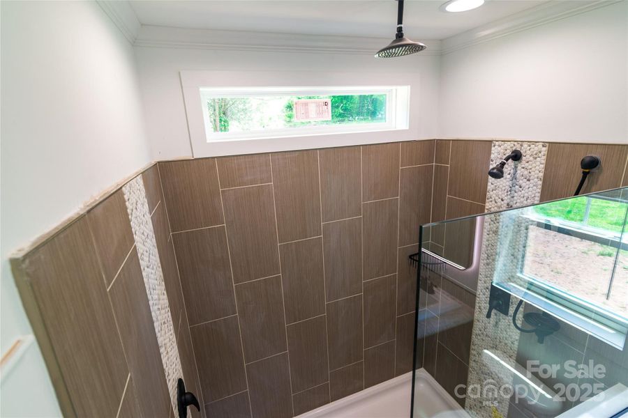 Image 23 of a home in .