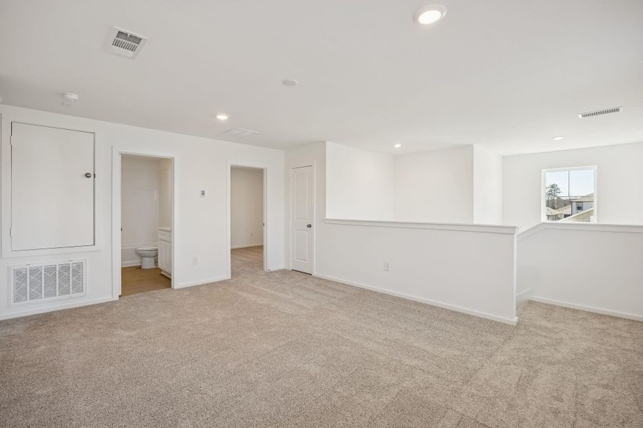 Spacious, unfurnished interior of a new home in Decker Farms, Magnolia (Image 22).