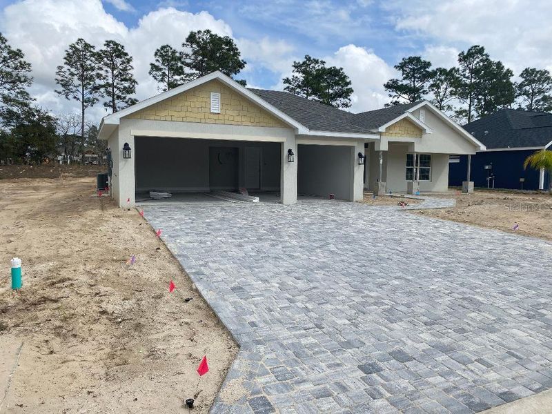 Front exterior of a home in the Juliette Falls community, located in Dunnellon, FL (Image 17).