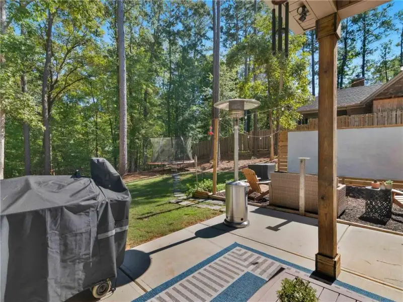 Exterior details and patio area of a home in , Monticello (Image 3).